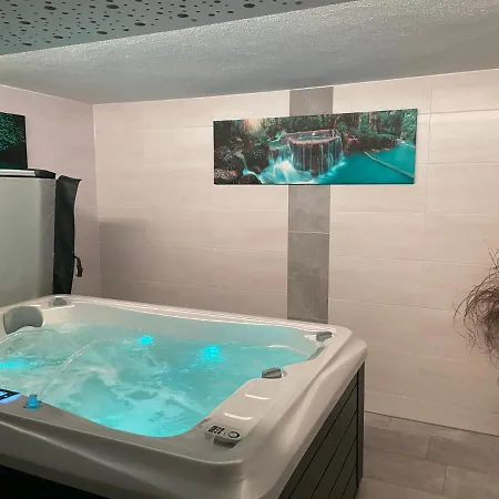 Zum Mohrn Estalagem Oberwoelz Stadt