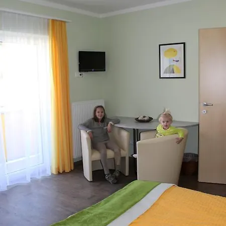 Inn Zum Mohrn Oberwoelz Stadt