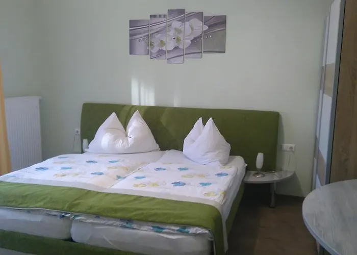 Zum Mohrn بيت ريفي