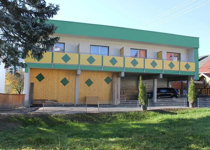 Zum Mohrn بيت ريفي